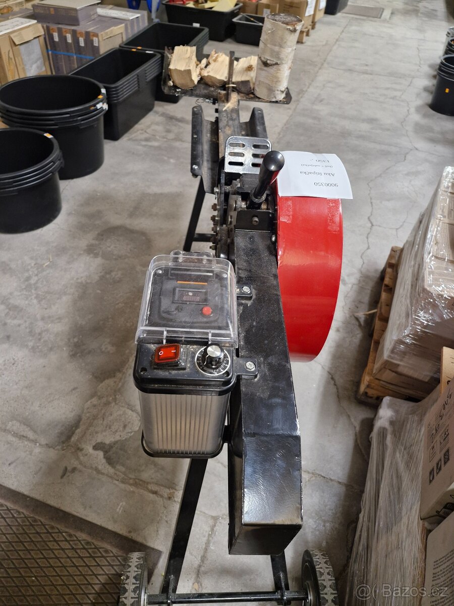 Štípačka na dřevo - 2