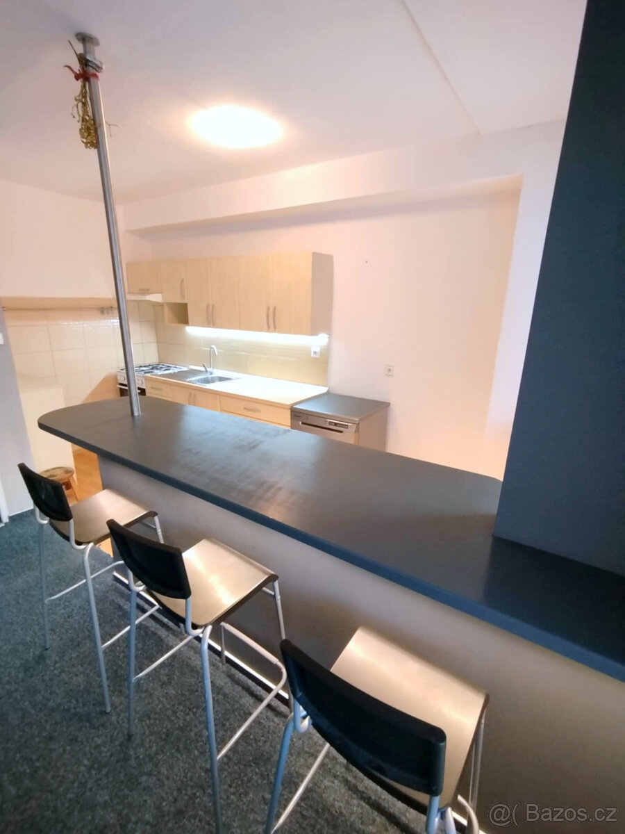 Pronájem bytu 3+1/lodžie,77 m²,Havlíčkova,Pardubice, centrum - 2