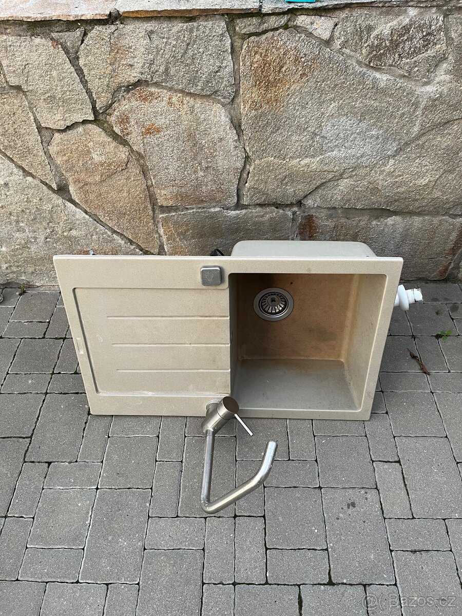 Kuchyňský dřez. - 2