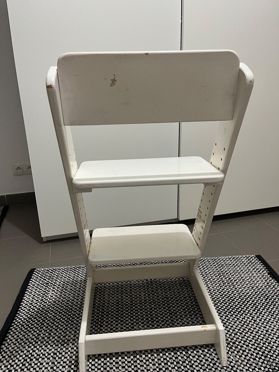 Rostoucí židle - 2