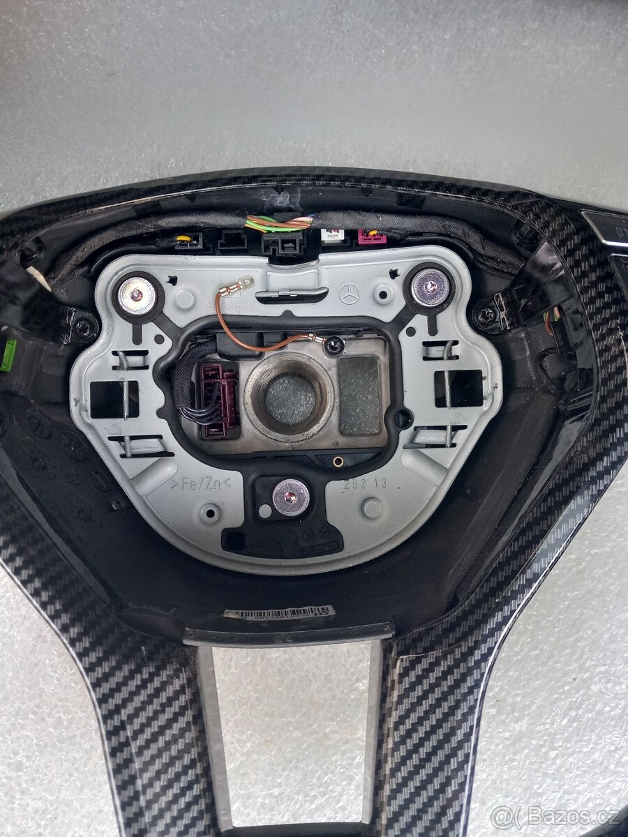 Volant Mercedes C63 AMG black series w 204 - 2