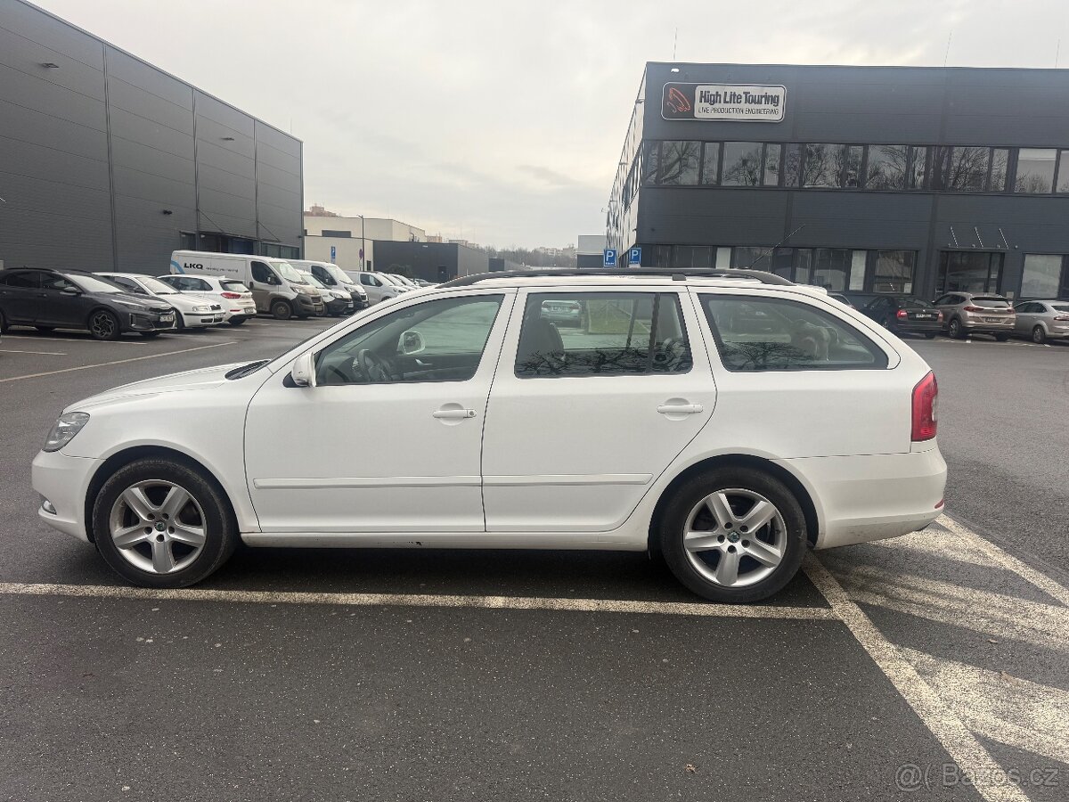 Škoda Octavia 2,0 TDI AUTOMAT KŮŽE TAŽNÉ ZIMNÍ I LETNÍ KOLA - 2