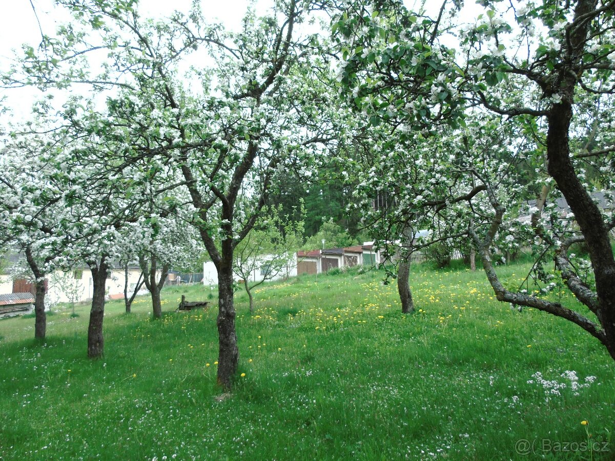 Prodám stavební parcelu - 2