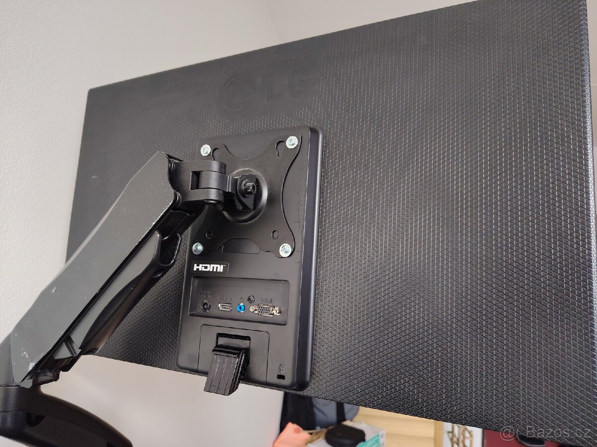 IPS LCD monitor LG 24MP55 - 2