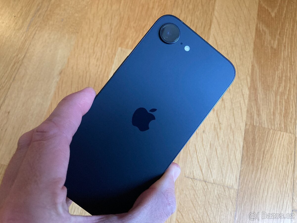 iPhone 16e 256 GB černý - 2