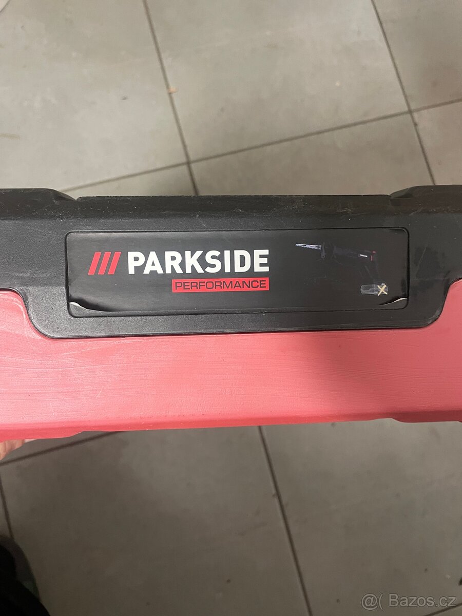 Kufr Parkside Performance pila ocaska - 2