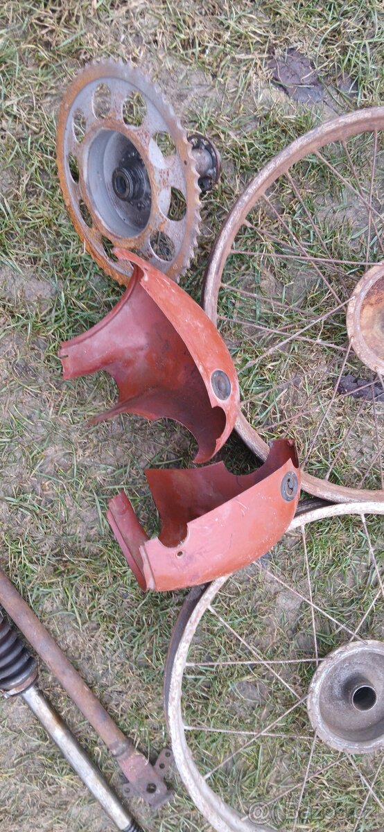 Jawa 550 pařez -dily - 2