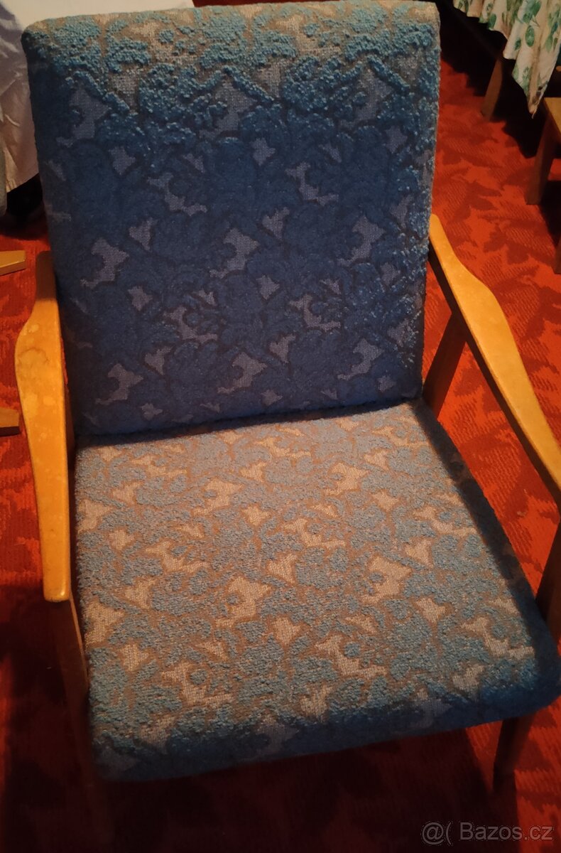 Retro křesla se 4 židlemi a stolem - 2