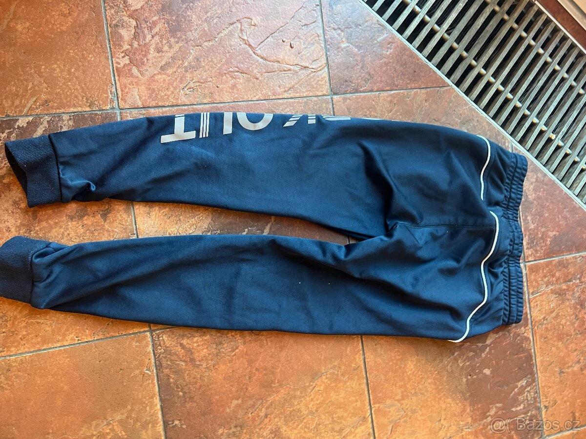 Sportovní tepláky - 2