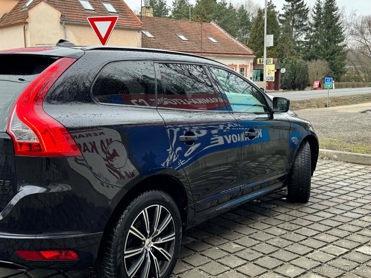 Volvo XC60 D5 2,4 nafta 4x4 - 2