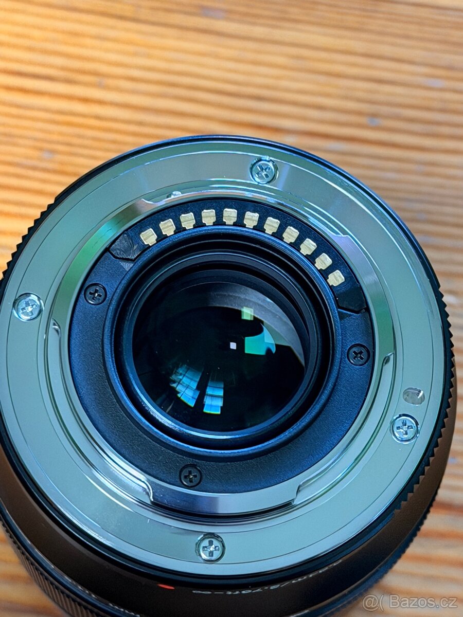 Olympus M.Zuiko Digital ED 75mm F1.8 - 2