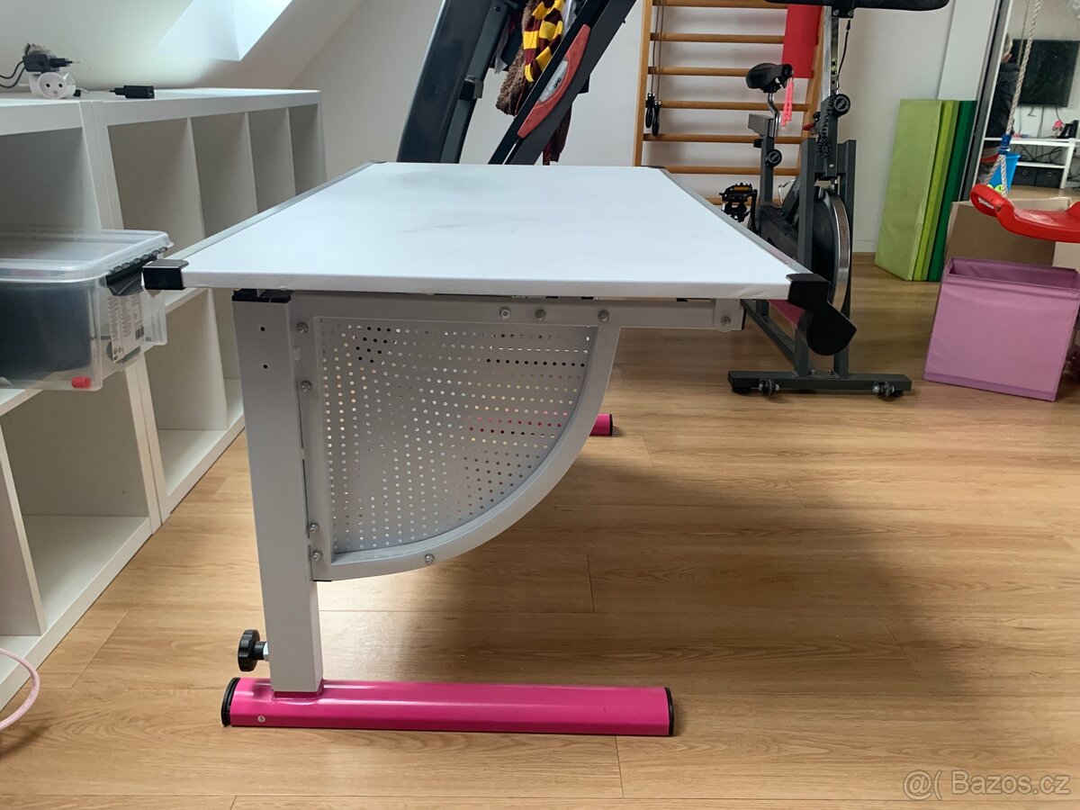 Rostouci stůl - 2