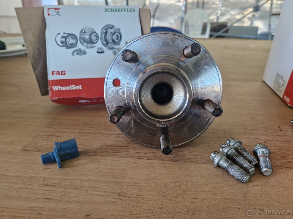 Zadní ložiska Ford - 2