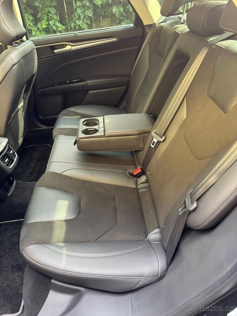 Sedačky Ford Mondeo MK5 - 2