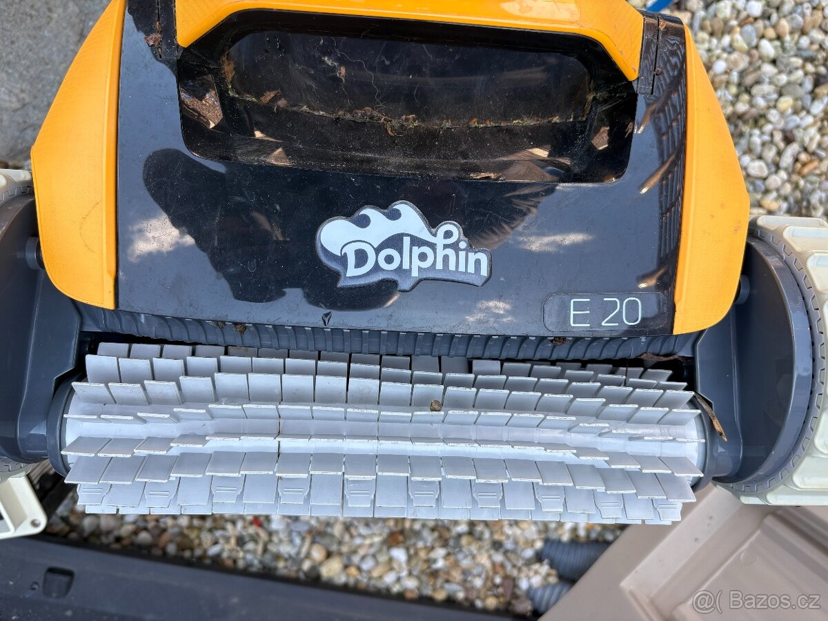 Robotický vysavač Dolphin E20 použitý - 2