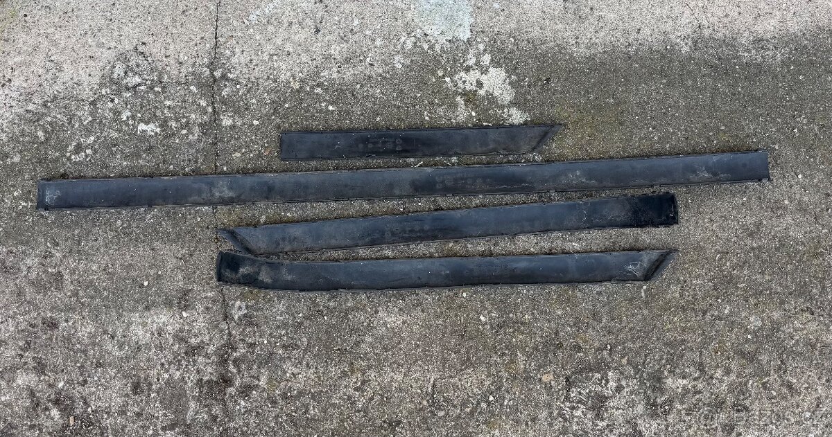 Lišty do zadního nárazníku BMW e36 coupe - 2