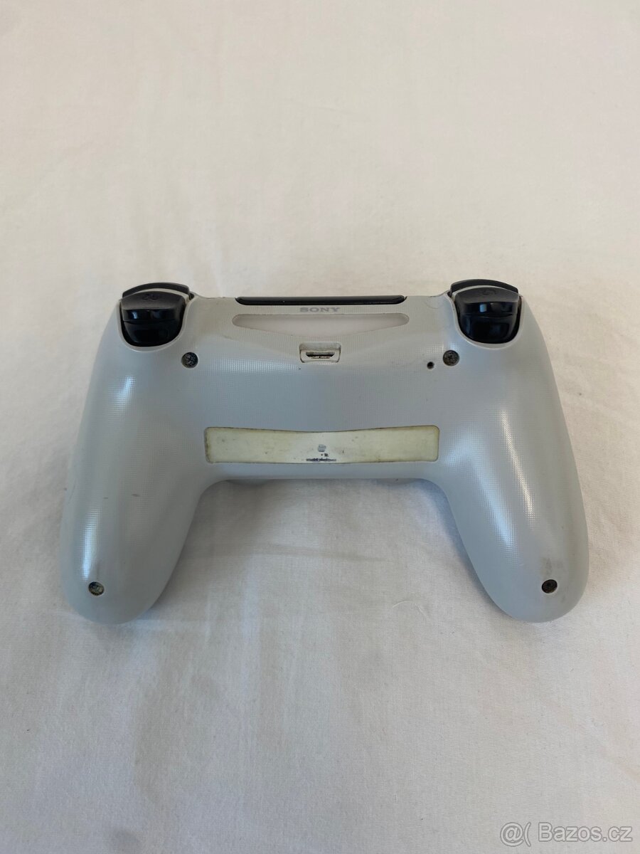🎮 Originální PS4 ovladač DualShock 4 – stříbrný - 2