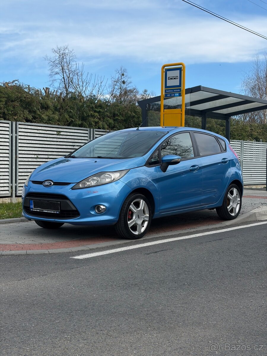 Ford Fiesta - 2