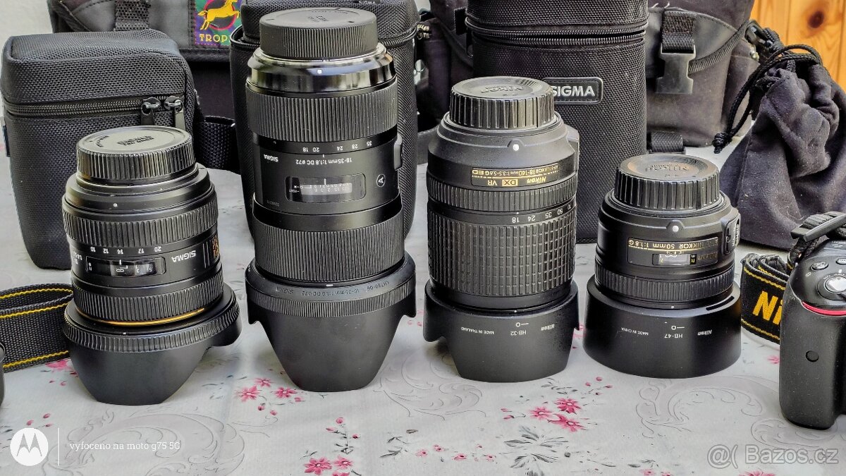 NIKON D5300 + objektivy - 2
