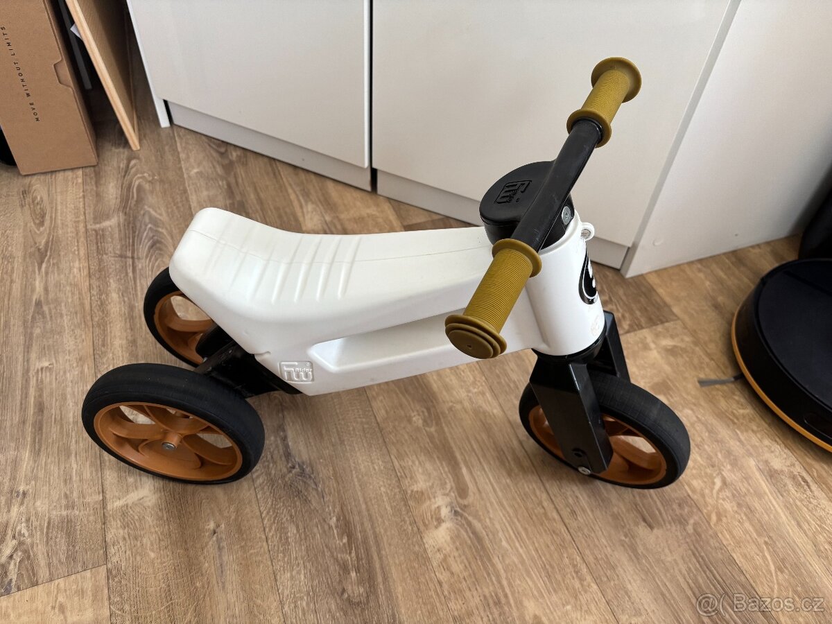 Odrážedlo FUNNY WHEELS + helma BTWIN - 2