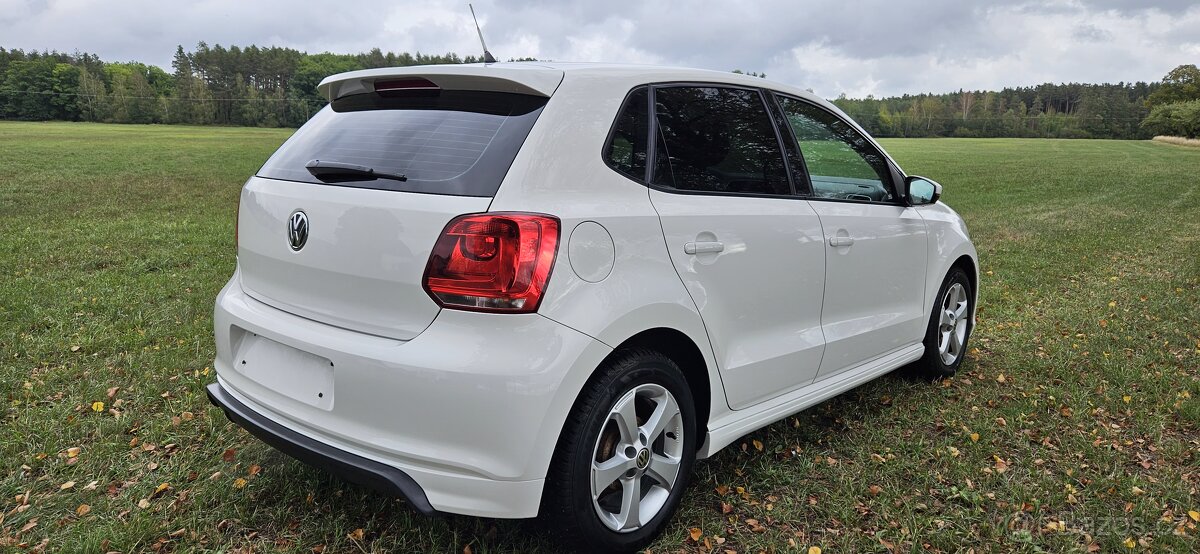 VW - Polo -R-line - benzín - 2