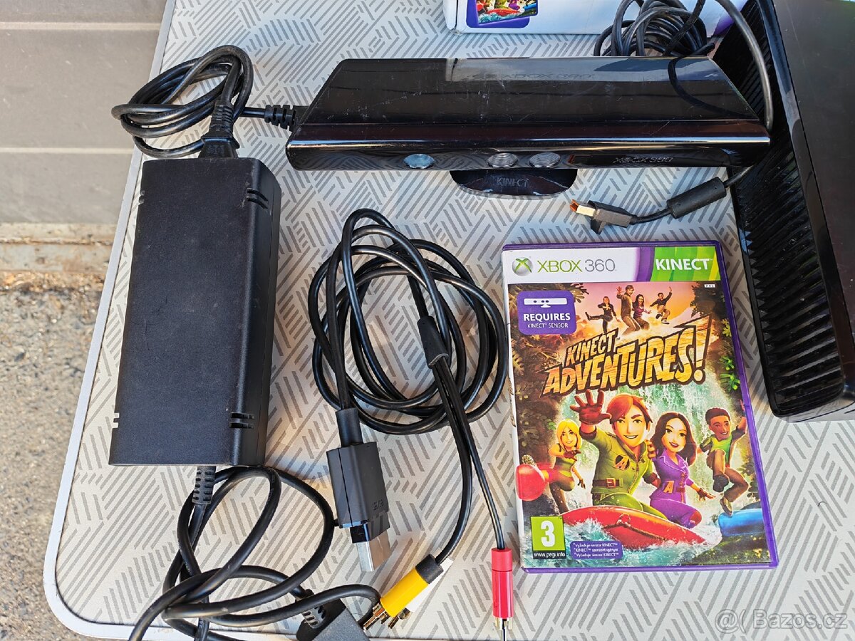 Xbox 360+Kinect a krabice - 2
