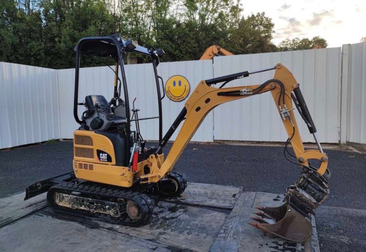 CATERPILLAR 301.7D CR – MINI BAGr – TOP STAV - 2