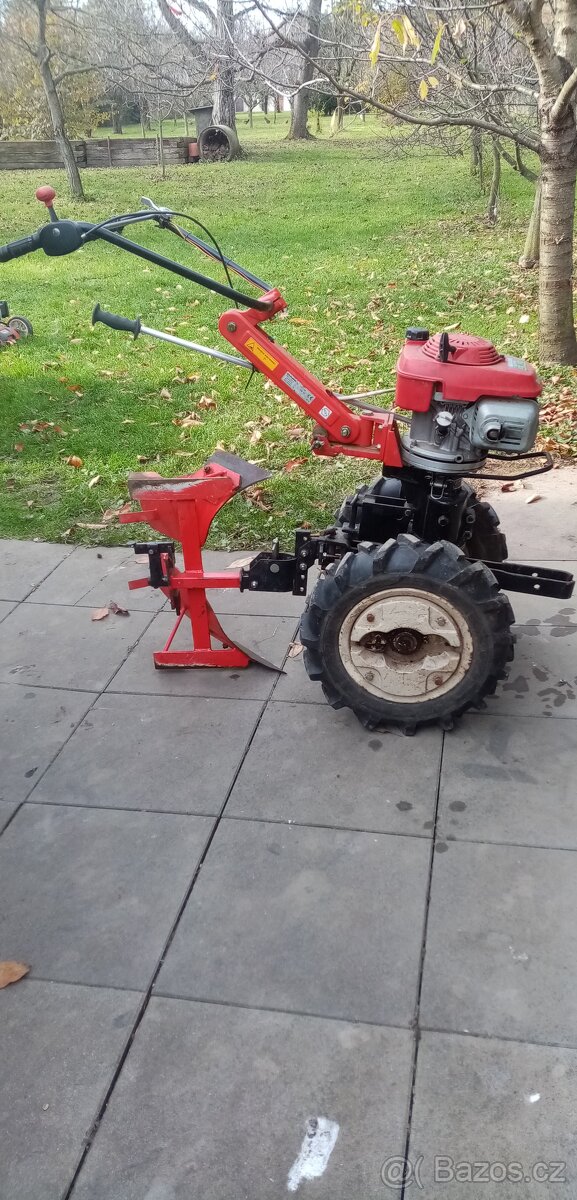 tera vari pluh + - 2