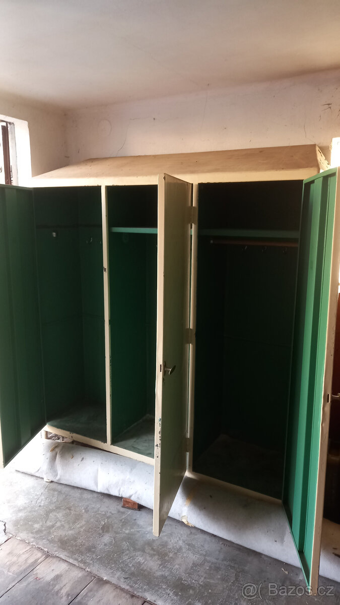 Plechová skříň - 2