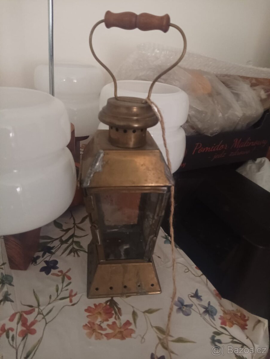 Lampa ,mosaz ,asi původně lodní . - 2