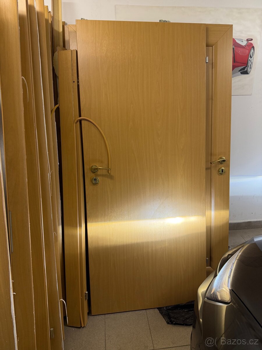 Dveře vč kování - 2