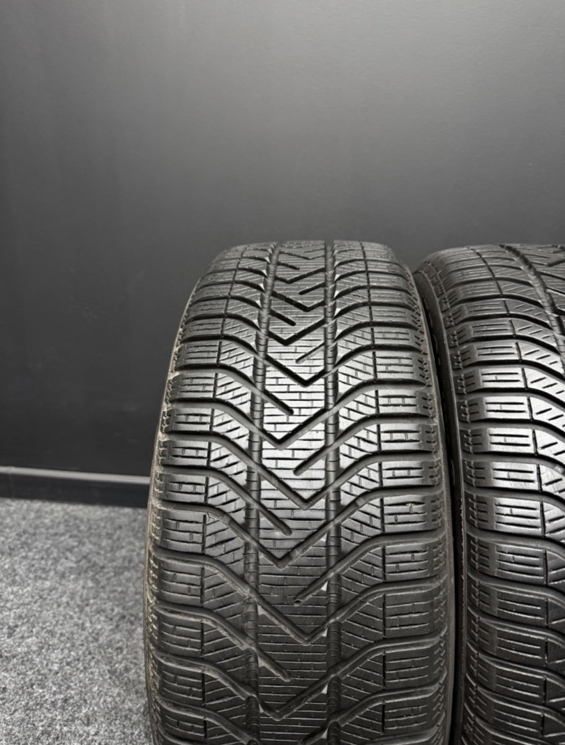 Sada pneu Pirelli 205/55/16 91T - 2