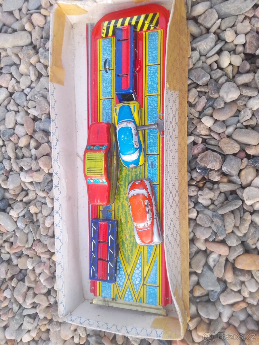 Kovová Autodráha - 2