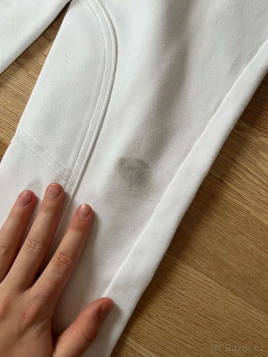 Bile rajtky zavodni - 2