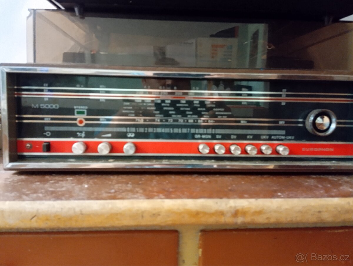 Gramofon s radiem - 2