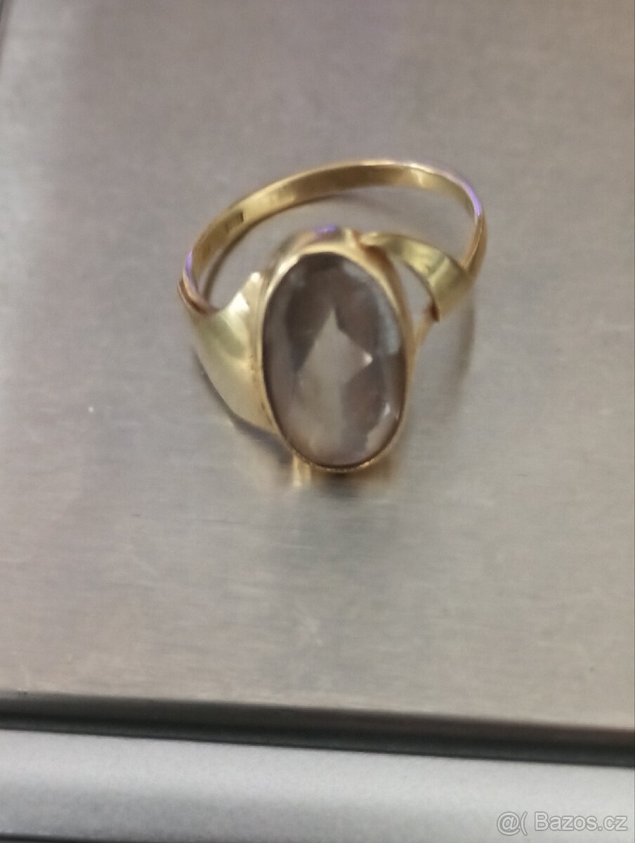 Zlatý prsten se zirkonem - 2