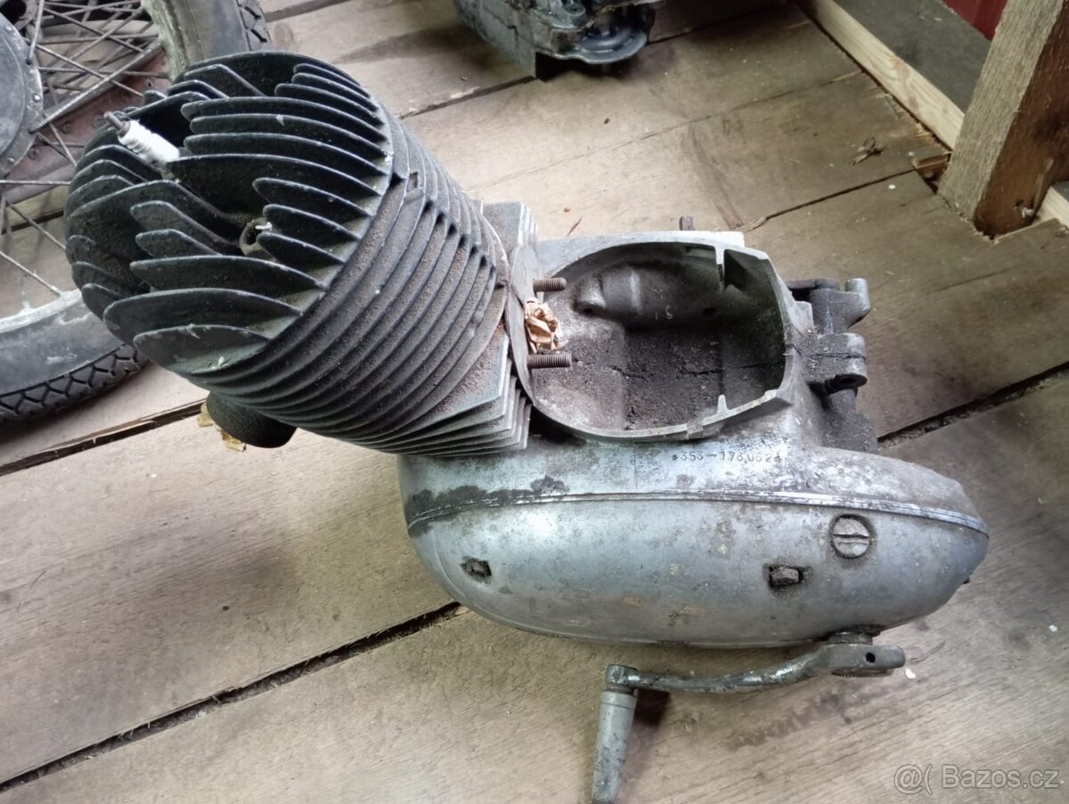 Náhradní díly - 2