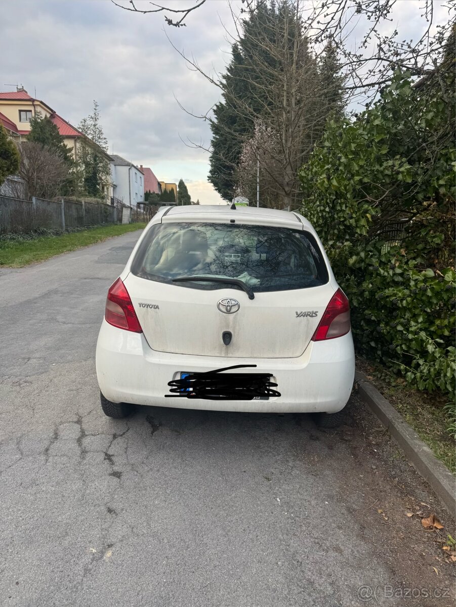Prodám Toyota Yaris - 2