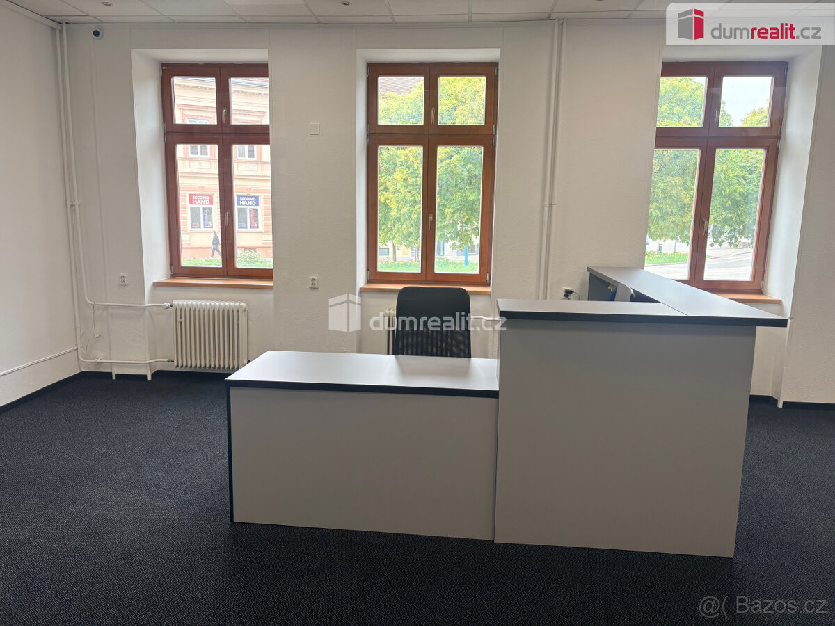 Kancelář, centrum města Břeclavi - 2