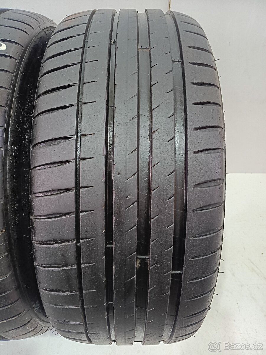 Letní pneu 235/40/18 Michelin - 2