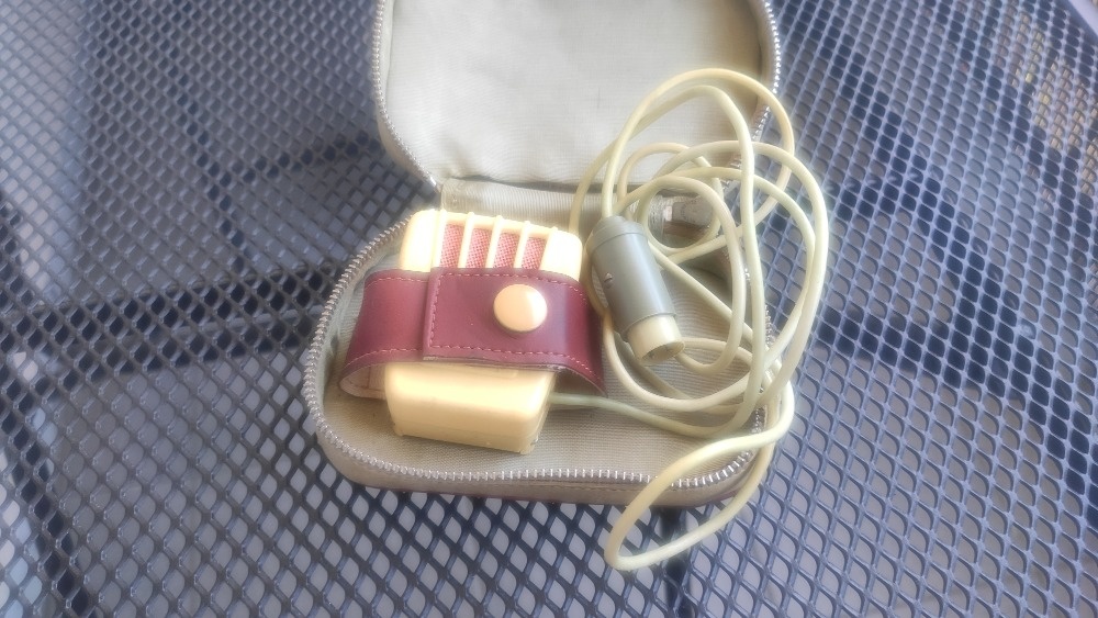 Retro mikrofon - 2