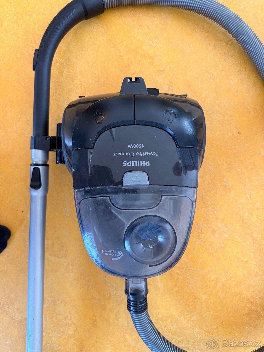 Bezsáčkový vysavač Philips PowerPro Compact - 2