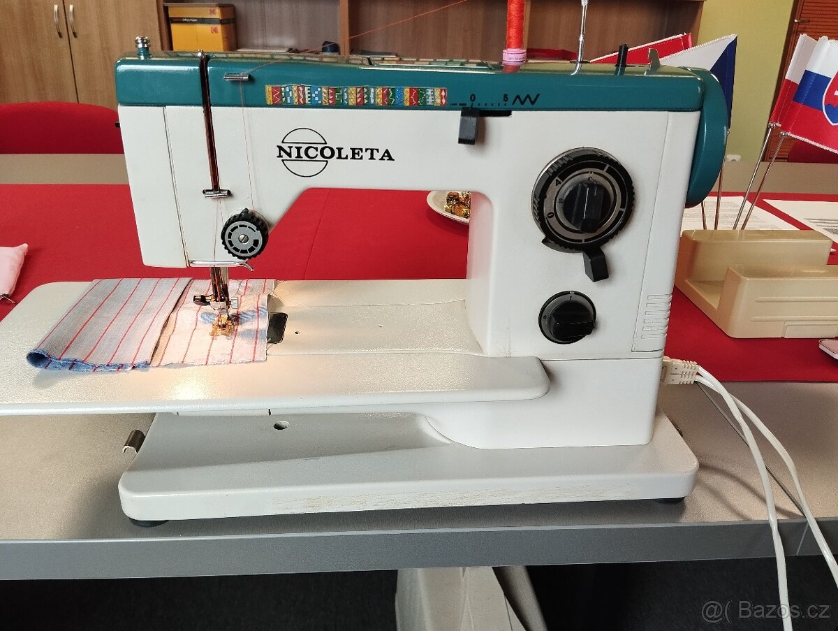 Šicí stroj elektrický Nicoleta - 2