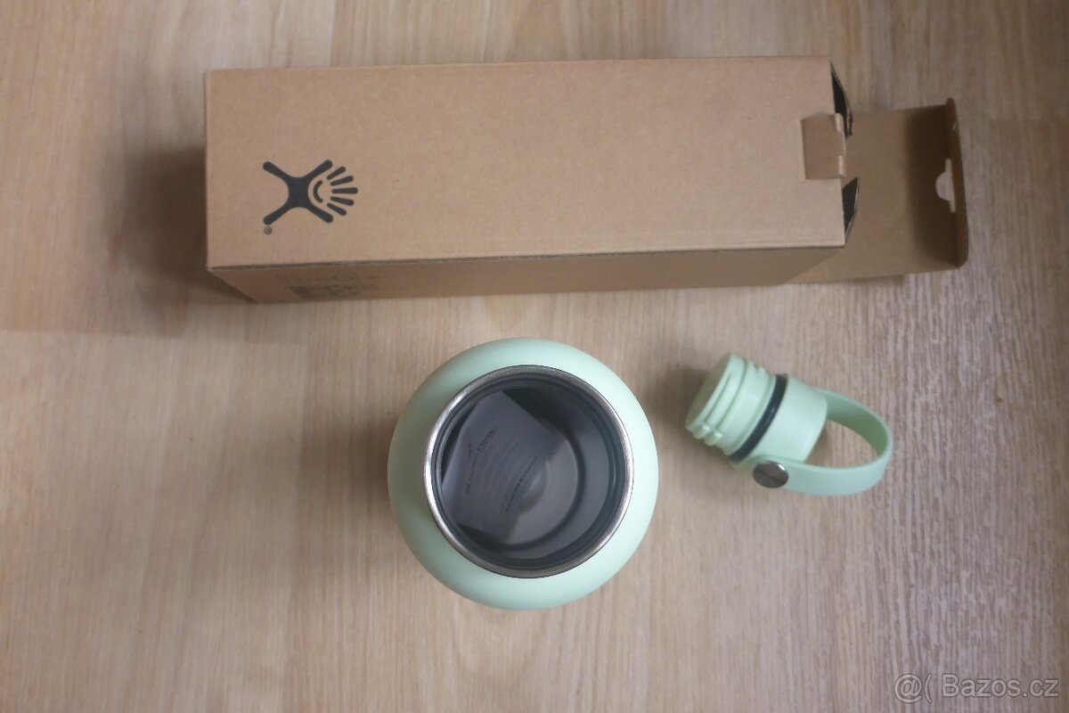 nová termoska Hydro Flask 620 ml, v záuce - 2