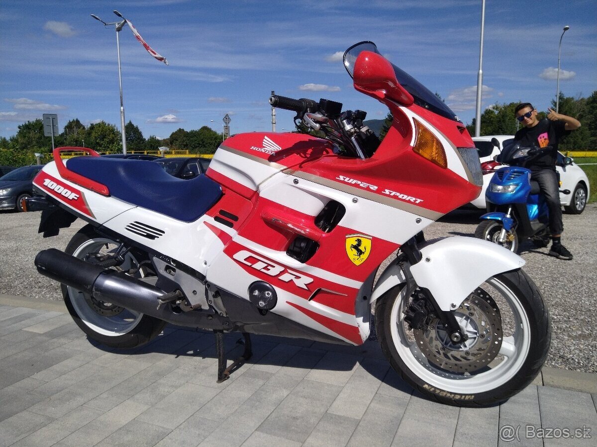 Honda CBR 1000F - 2
