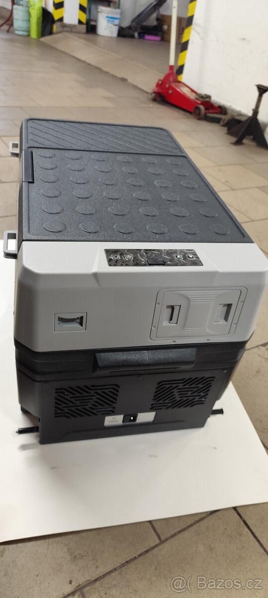 VEVOR 40QT kompresorová dvouzónová autolednička - 2