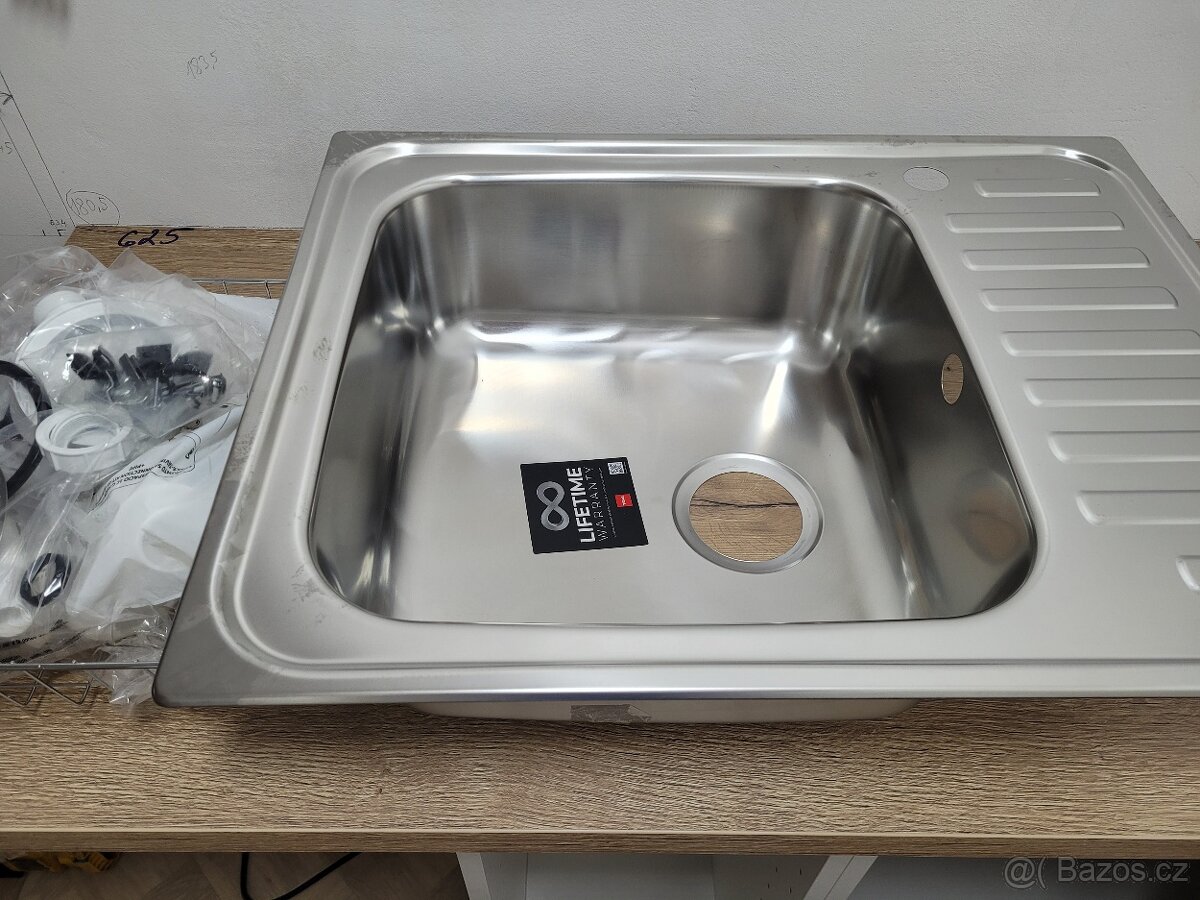 Nerezový dřez - 2
