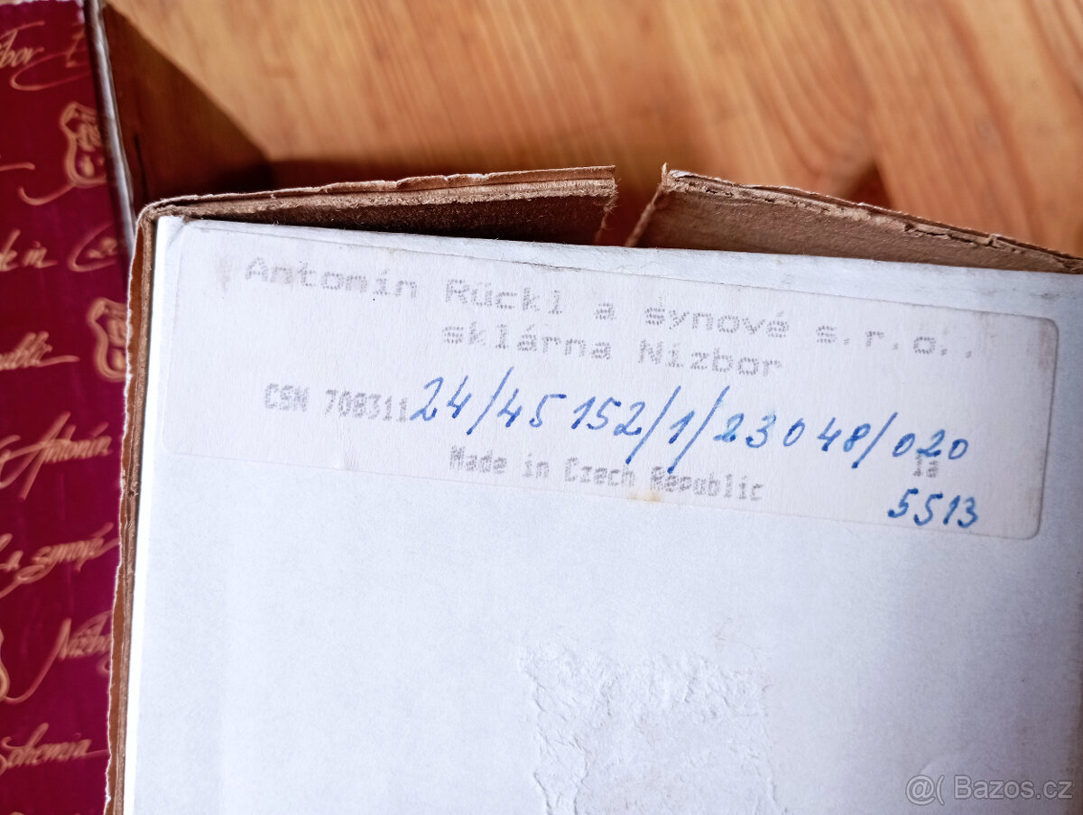 Broušená karafa na ocet/olej ze sklárny Rückl a synové s.r.o - 2