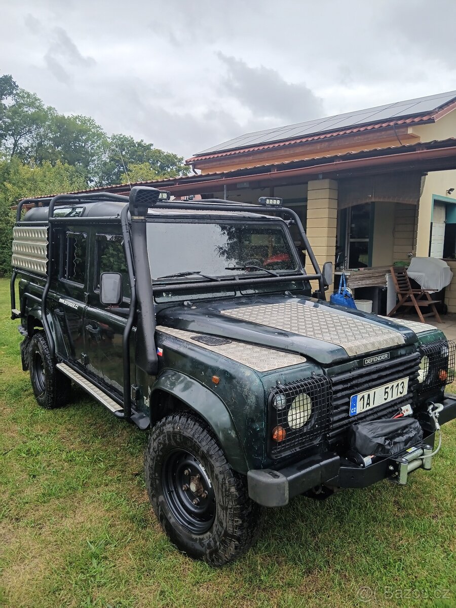 Land Rover Defender 300 TDI 110. Sleva - 2