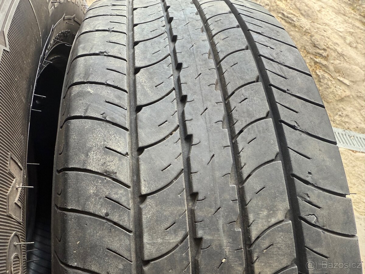 Pneu 235/65 R16C Goodyear - 2